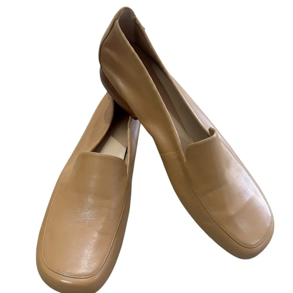 Anne Klein Classic buck leather supersoft slip in tan round toe Loafers sz 8.5